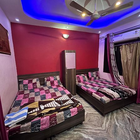 $4 Home Stay 암리차르 외부 사진