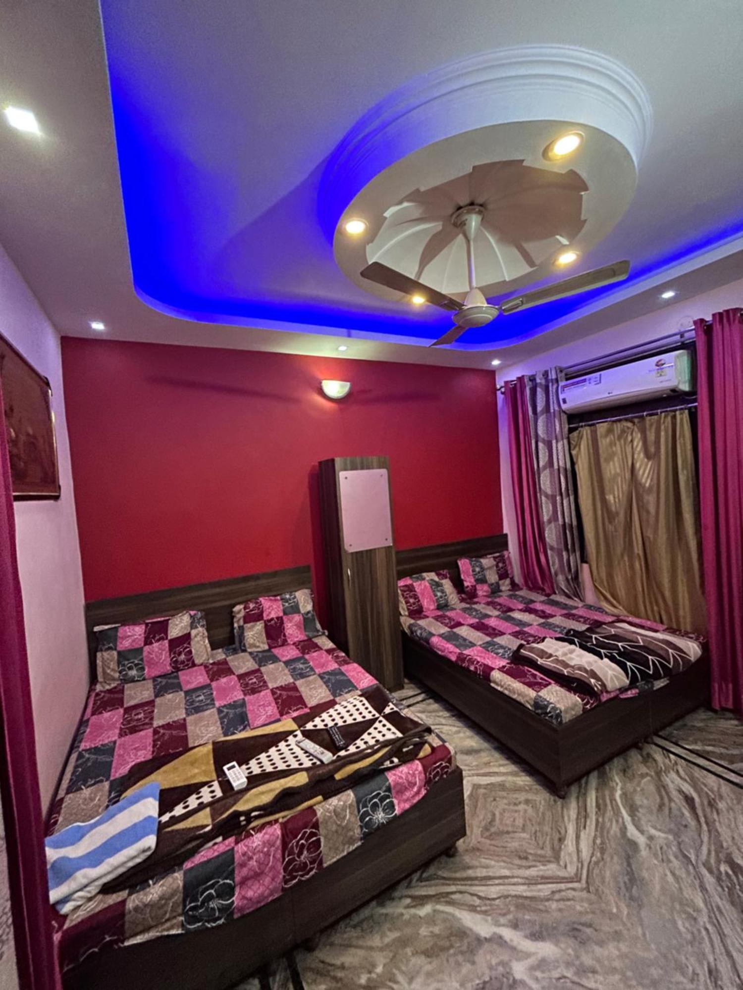 $4 Home Stay 암리차르 외부 사진